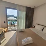 Calma Living Otel Potos