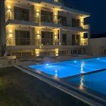 Calma Living فندق *