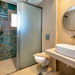 Calma Living Otel