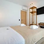 Calma Living Otel *